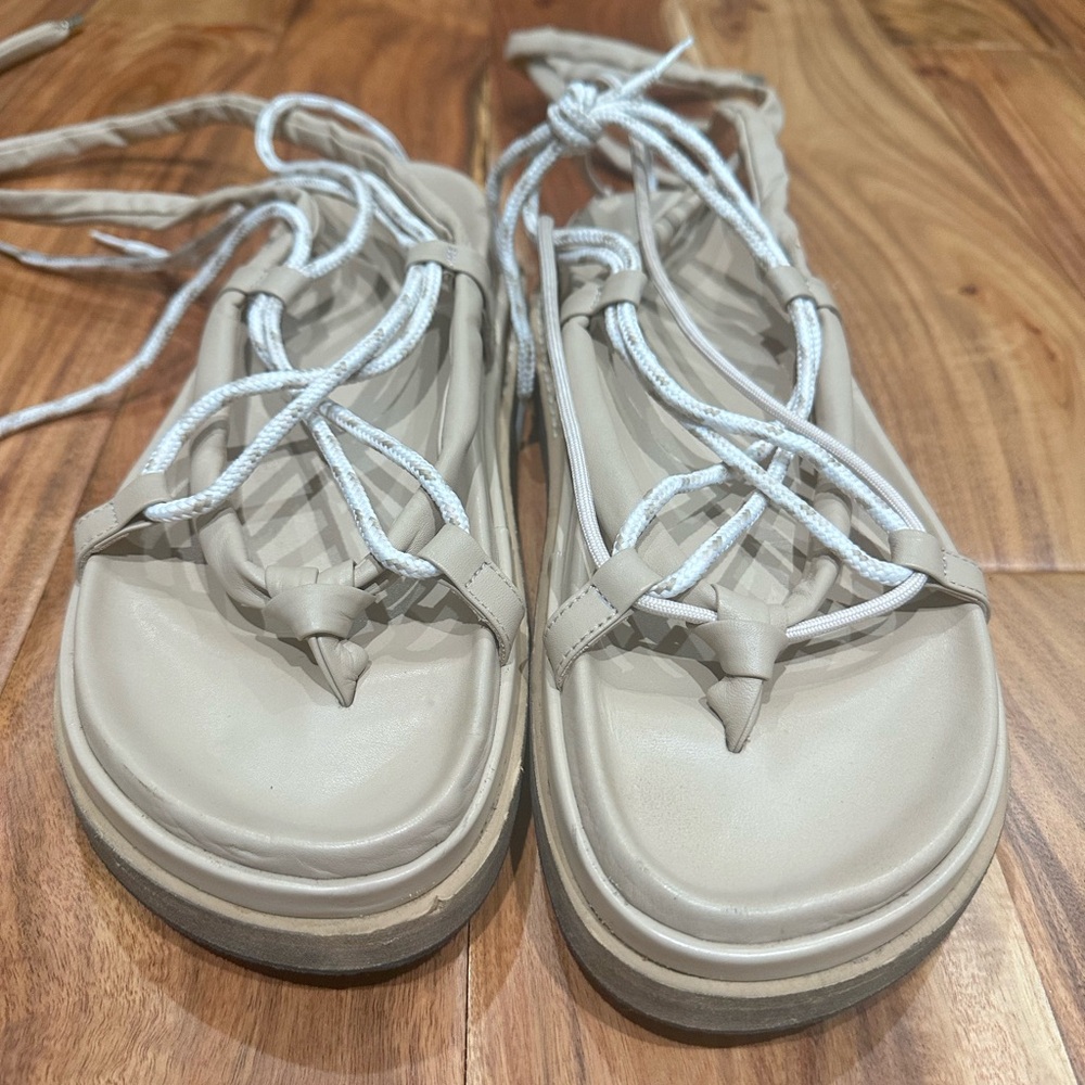 ALOHAS Beige Women's Sandals